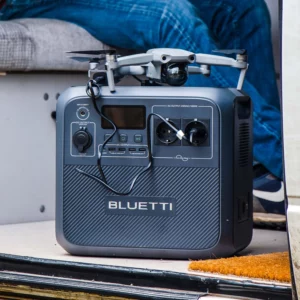 BLUETTI AC180 opladen drone