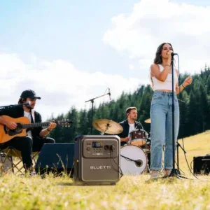 Bluetti Elite 400 op festival met band